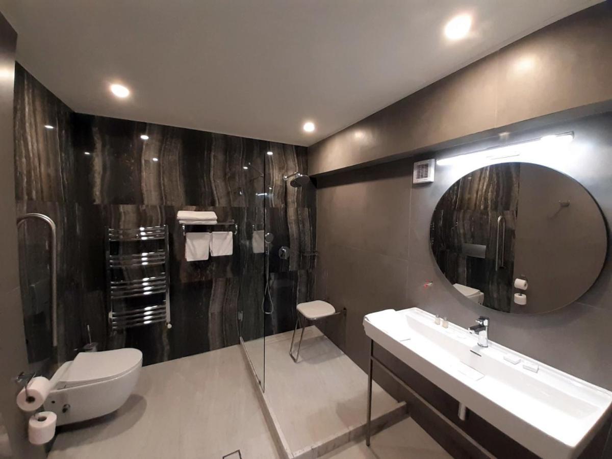 Hotel Univers Cluj-Napoca Eksteriør bilde