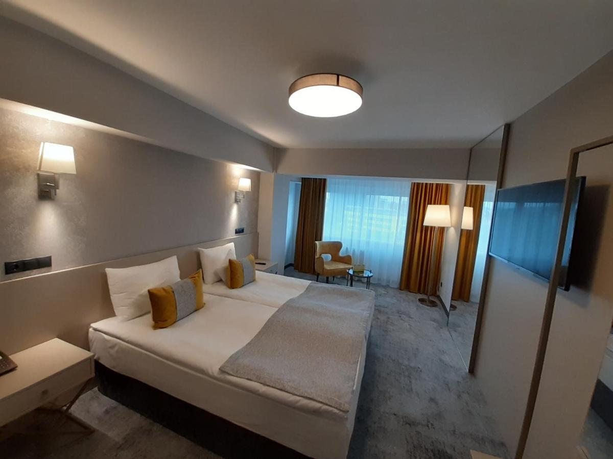 Hotel Univers Cluj-Napoca Eksteriør bilde