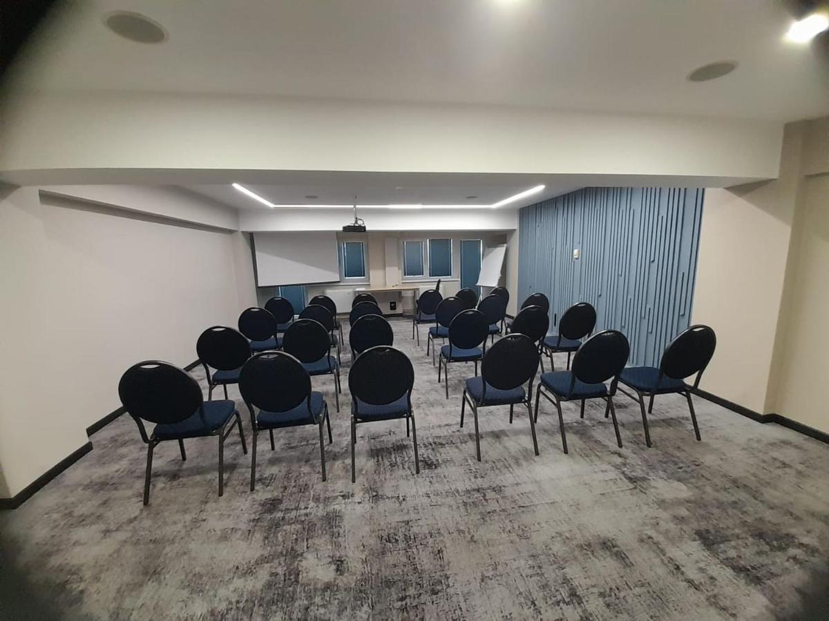 Hotel Univers Cluj-Napoca Eksteriør bilde