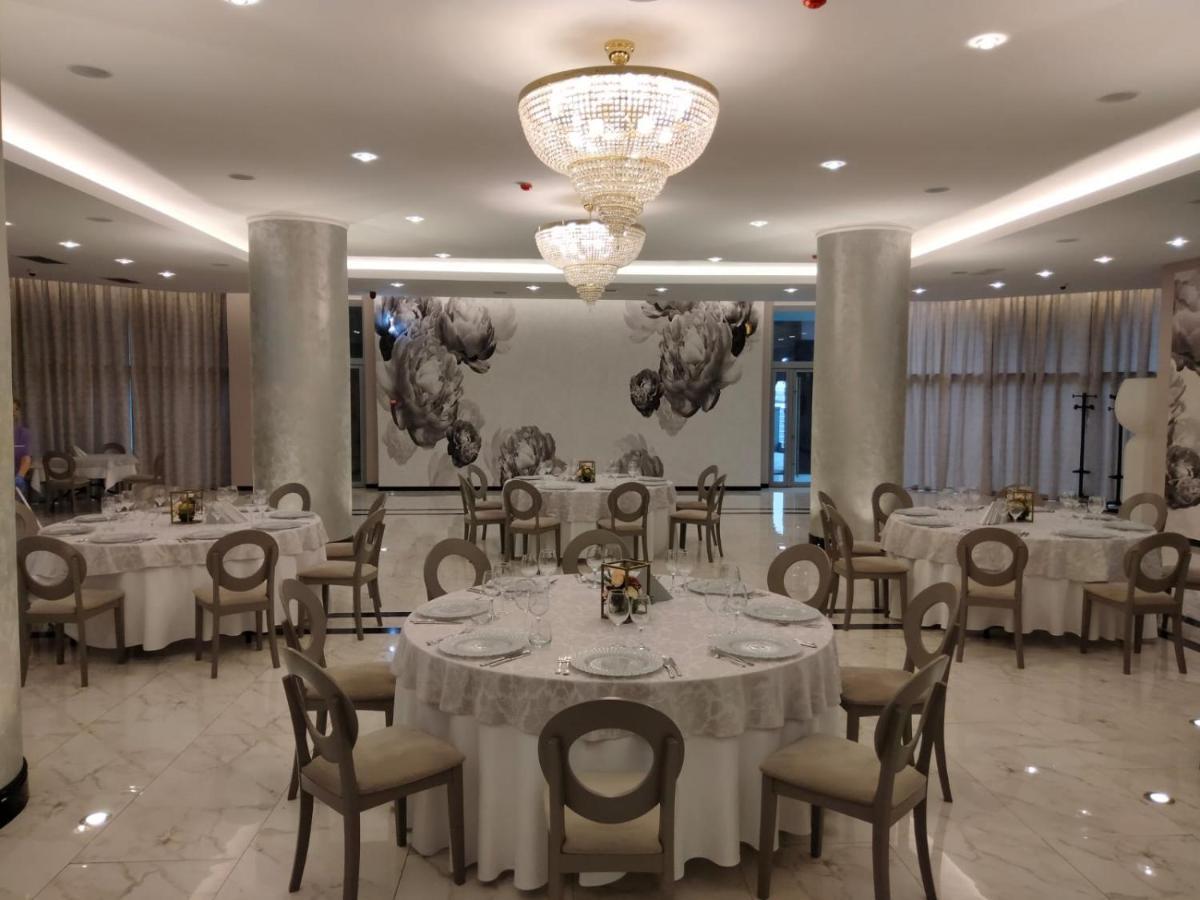 Hotel Univers Cluj-Napoca Eksteriør bilde