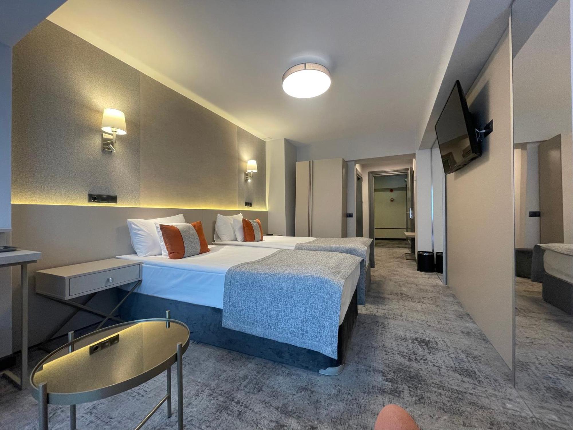 Hotel Univers Cluj-Napoca Eksteriør bilde